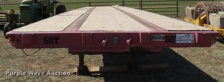 image for item L1609 1995 Utility FS2CHAE flatbed trailer