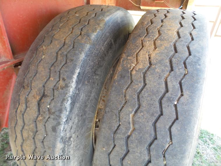 image for item L1609 1995 Utility FS2CHAE flatbed trailer