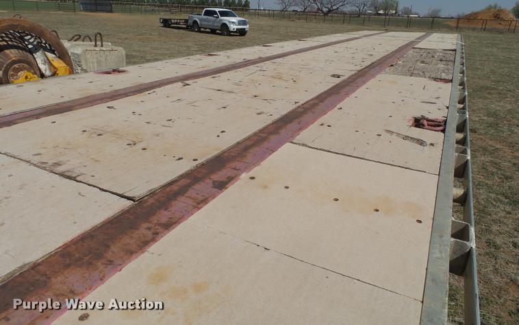 image for item L1609 1995 Utility FS2CHAE flatbed trailer