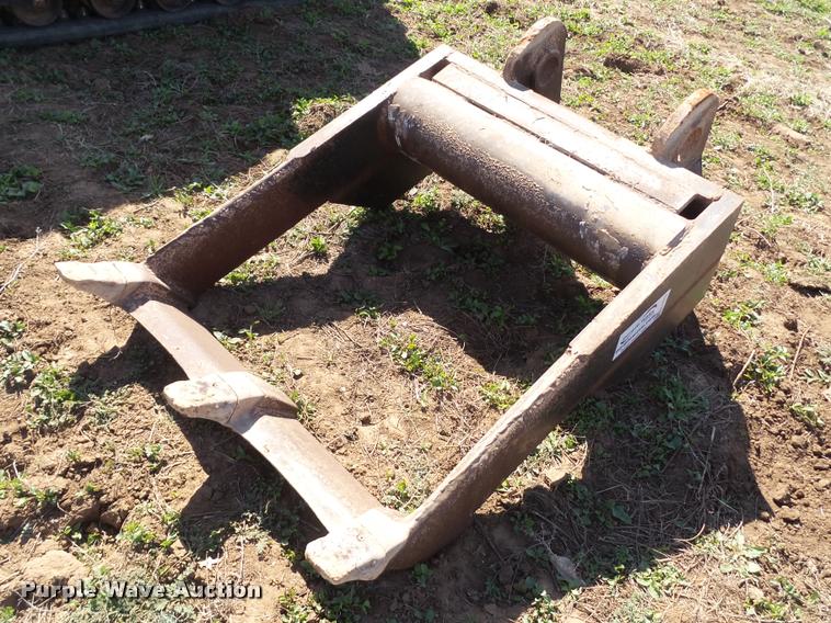 image for item L1615 Excavator digging attachment