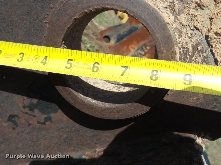 image for item L1615 Excavator digging attachment