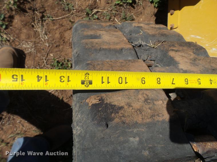 image for item L1616 2010 John Deere 319D skid steer