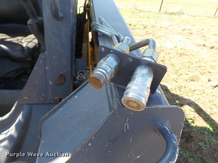 image for item L1616 2010 John Deere 319D skid steer