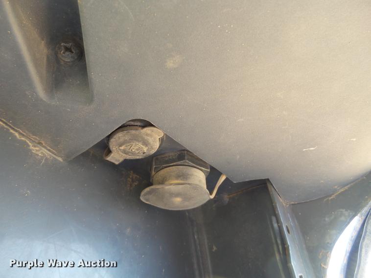 image for item L1616 2010 John Deere 319D skid steer