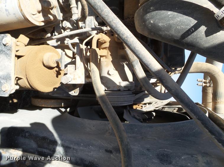 image for item L1617 1986 Mack R688ST dump truck