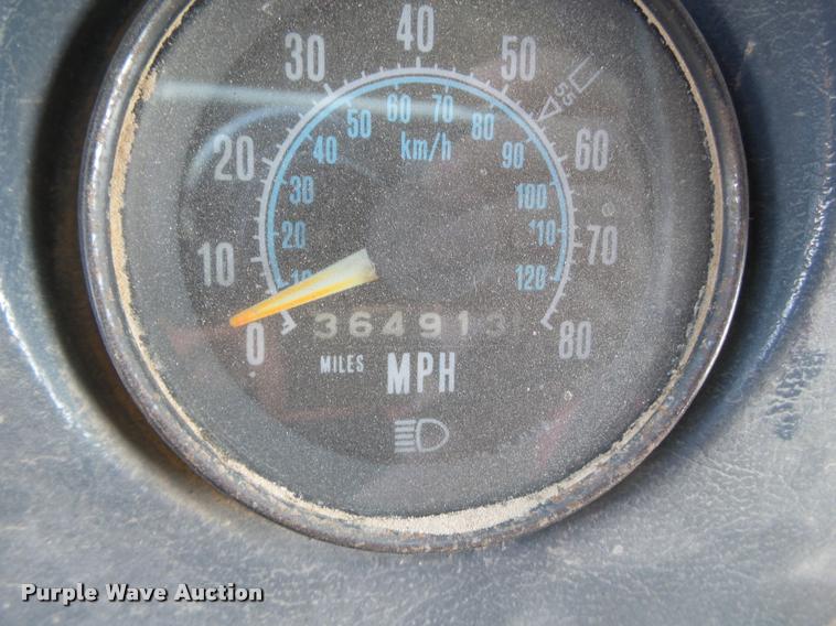 image for item L1617 1986 Mack R688ST dump truck