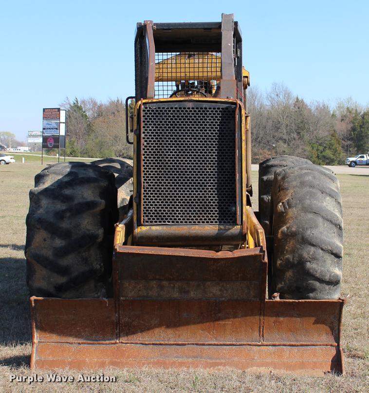 image for item L3028 1985 John Deere 648D skidder