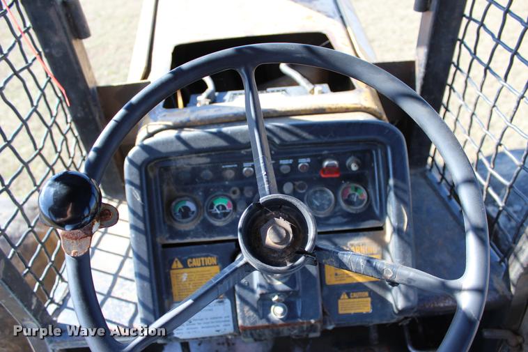 image for item L3028 1985 John Deere 648D skidder