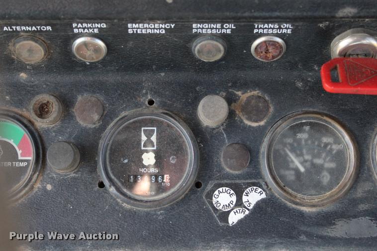 image for item L3028 1985 John Deere 648D skidder