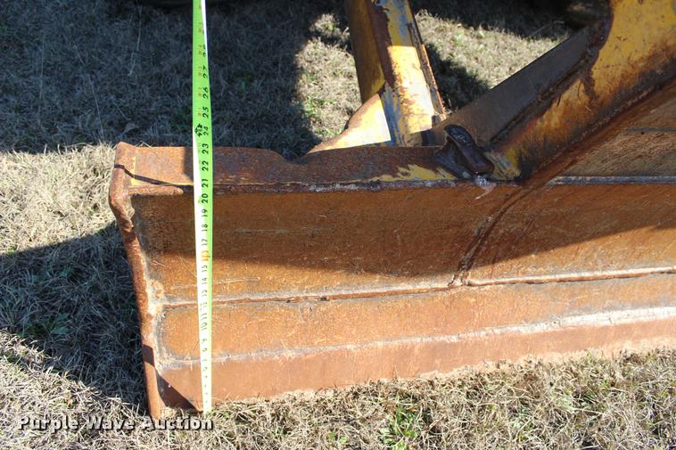 image for item L3028 1985 John Deere 648D skidder