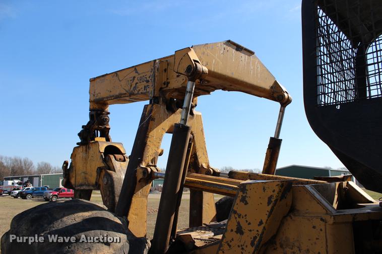 image for item L3028 1985 John Deere 648D skidder