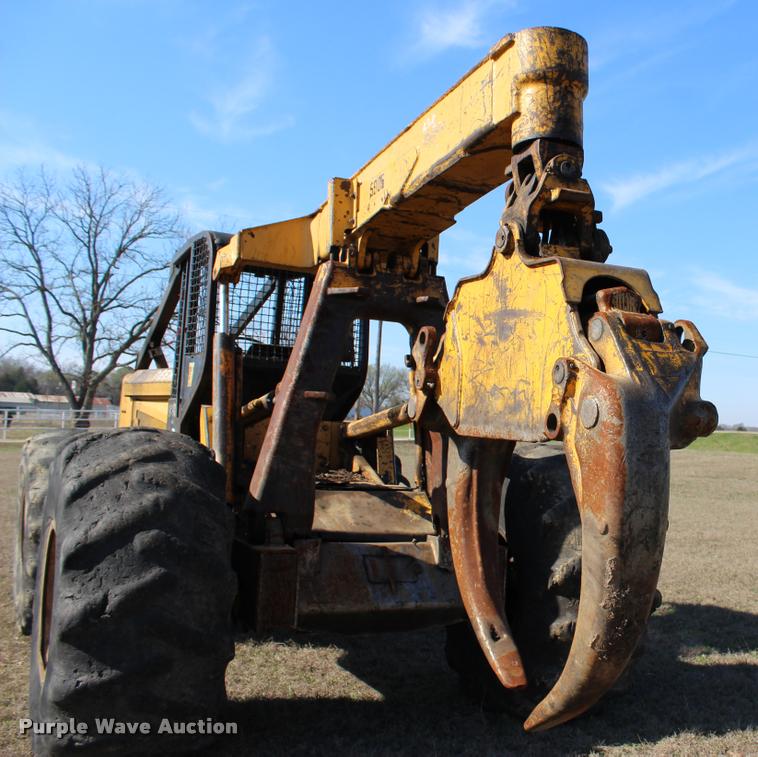 image for item L3028 1985 John Deere 648D skidder