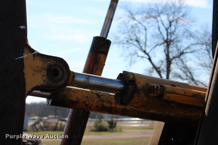 image for item L3028 1985 John Deere 648D skidder