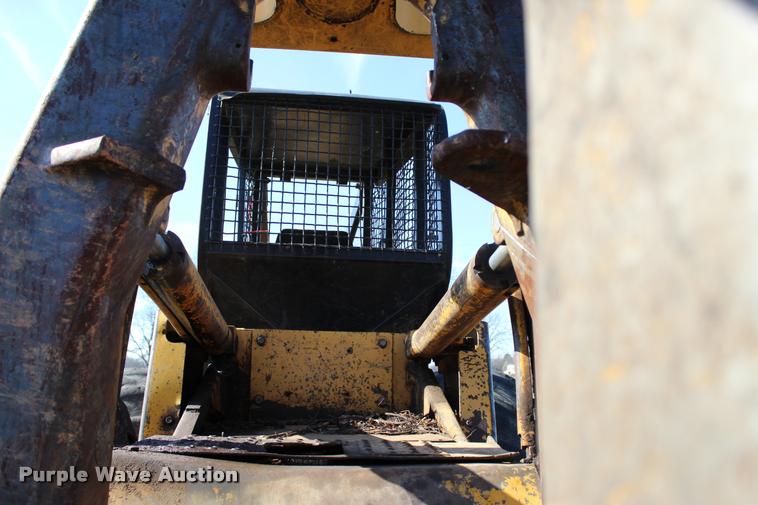 image for item L3028 1985 John Deere 648D skidder