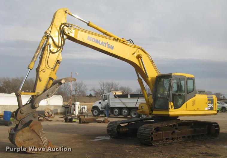 image for item L3969 2004 Komatsu PC200LC-7L excavator