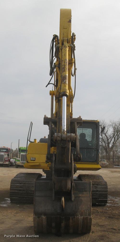 image for item L3969 2004 Komatsu PC200LC-7L excavator