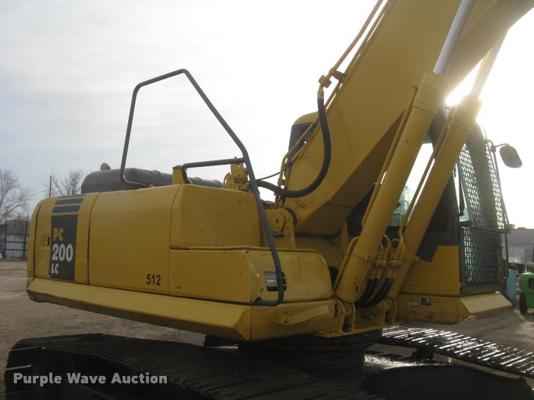 image for item L3969 2004 Komatsu PC200LC-7L excavator