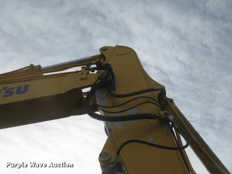 image for item L3969 2004 Komatsu PC200LC-7L excavator
