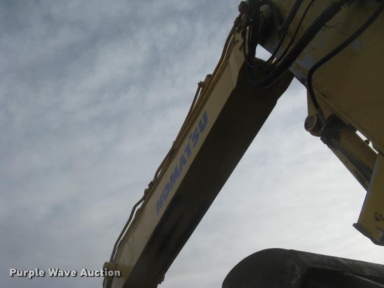 image for item L3969 2004 Komatsu PC200LC-7L excavator