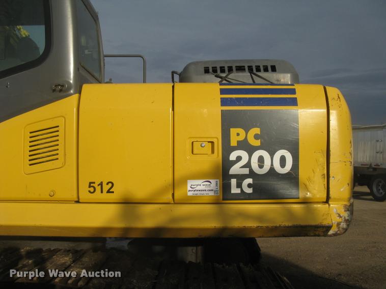 image for item L3969 2004 Komatsu PC200LC-7L excavator