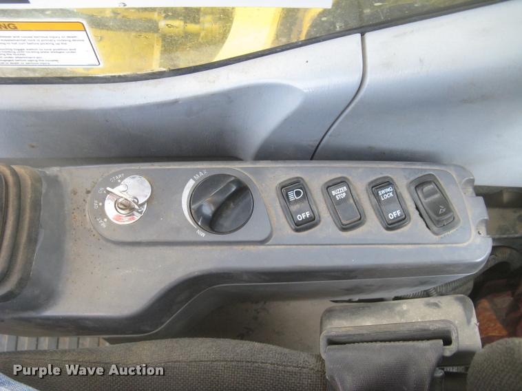 image for item L3969 2004 Komatsu PC200LC-7L excavator