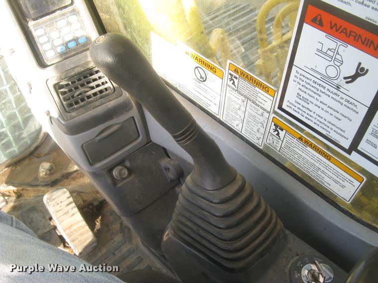 image for item L3969 2004 Komatsu PC200LC-7L excavator