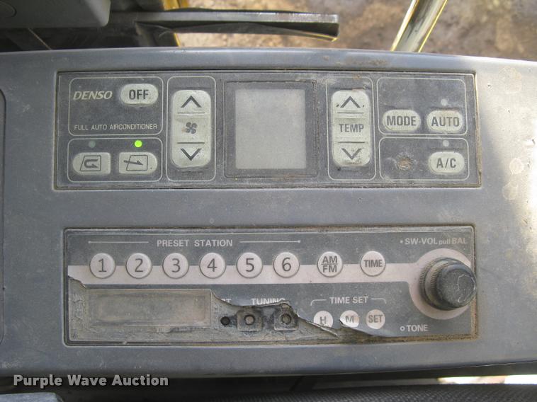 image for item L3969 2004 Komatsu PC200LC-7L excavator