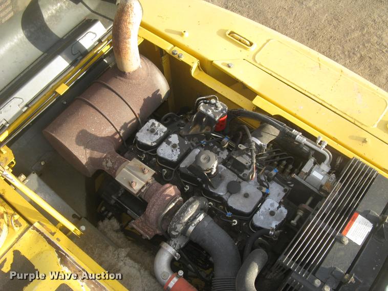 image for item L3969 2004 Komatsu PC200LC-7L excavator