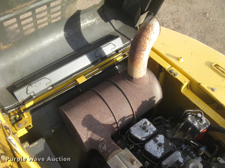 image for item L3969 2004 Komatsu PC200LC-7L excavator