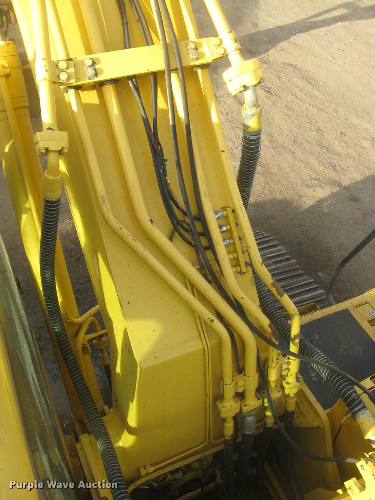 image for item L3969 2004 Komatsu PC200LC-7L excavator