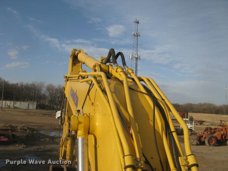 image for item L3969 2004 Komatsu PC200LC-7L excavator