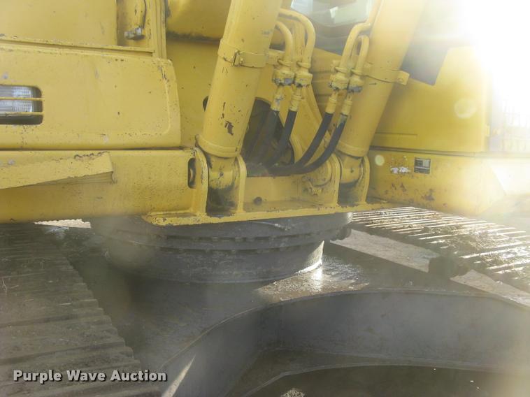 image for item L3969 2004 Komatsu PC200LC-7L excavator