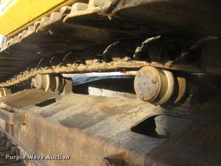 image for item L3969 2004 Komatsu PC200LC-7L excavator