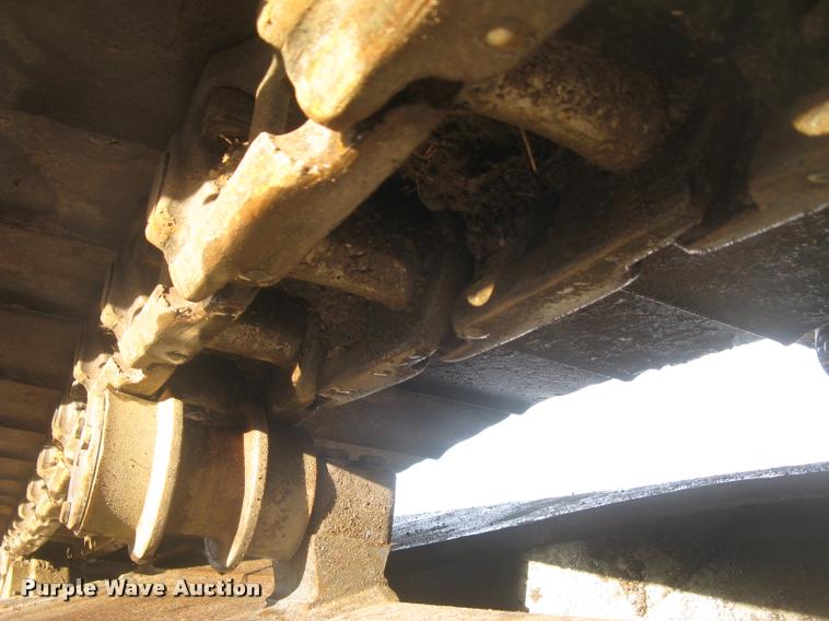 image for item L3969 2004 Komatsu PC200LC-7L excavator