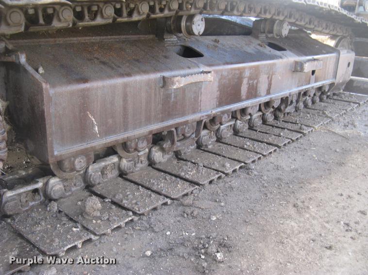 image for item L3969 2004 Komatsu PC200LC-7L excavator