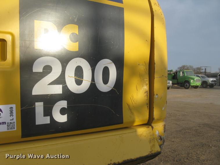 image for item L3969 2004 Komatsu PC200LC-7L excavator