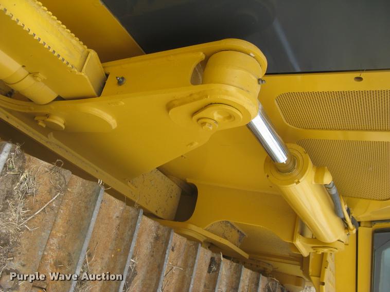 image for item L3970 2004 John Deere 700H LGP dozer