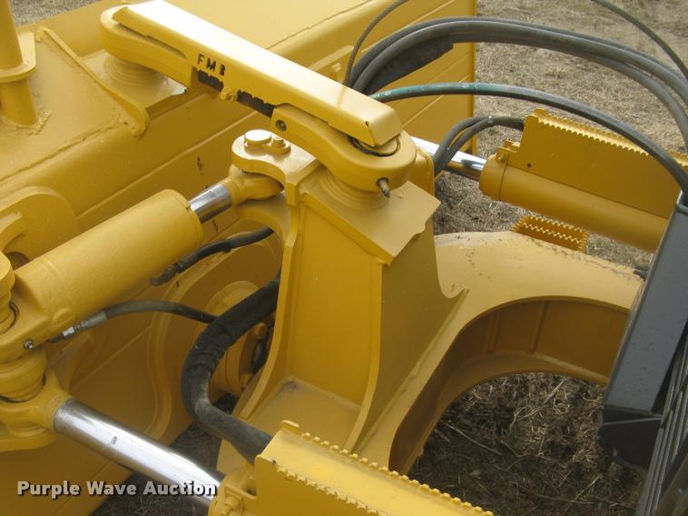 image for item L3970 2004 John Deere 700H LGP dozer