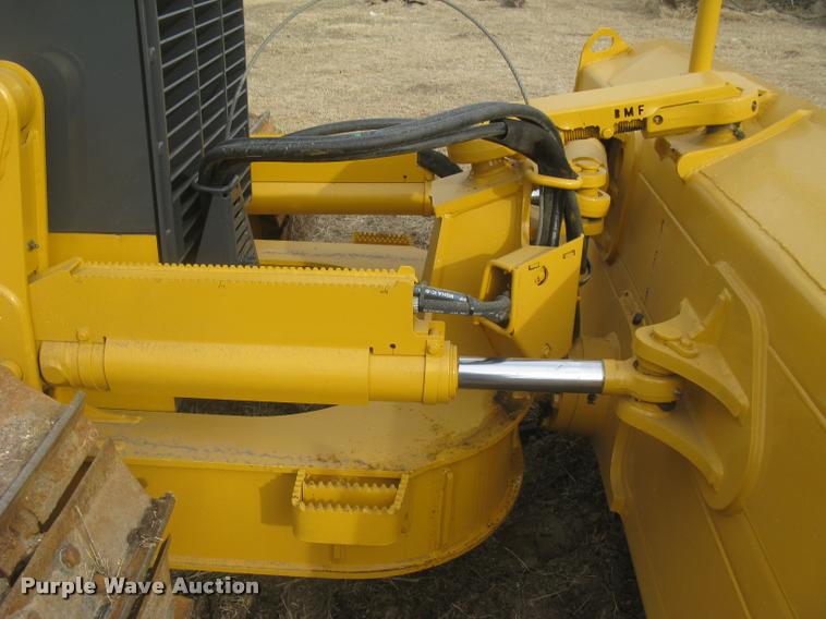 image for item L3970 2004 John Deere 700H LGP dozer