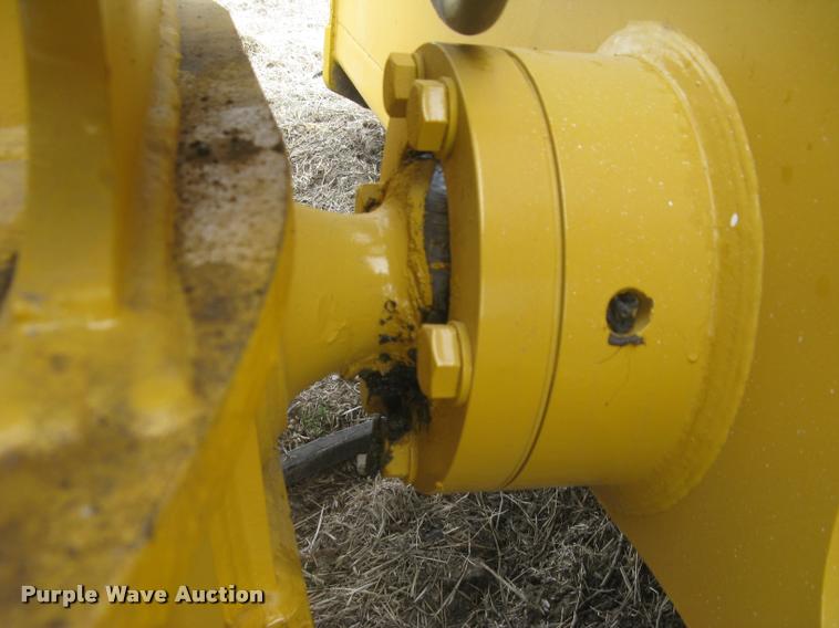 image for item L3970 2004 John Deere 700H LGP dozer