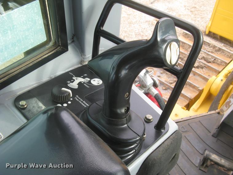 image for item L3970 2004 John Deere 700H LGP dozer