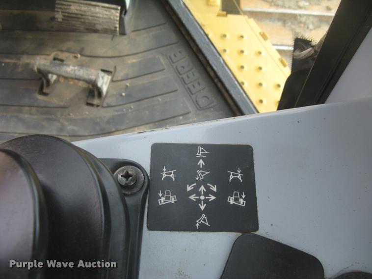 image for item L3970 2004 John Deere 700H LGP dozer