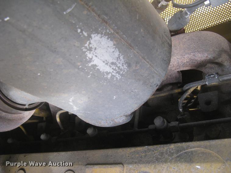 image for item L3970 2004 John Deere 700H LGP dozer