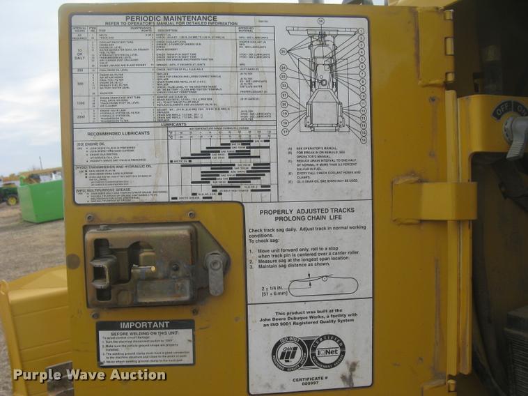 image for item L3970 2004 John Deere 700H LGP dozer