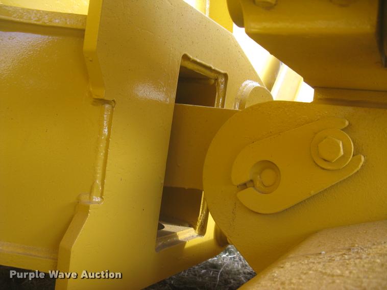 image for item L3970 2004 John Deere 700H LGP dozer