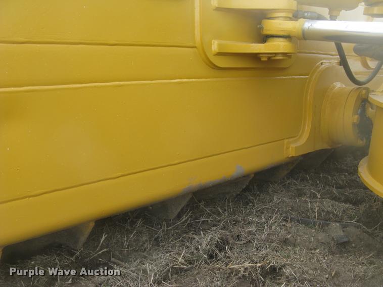 image for item L3970 2004 John Deere 700H LGP dozer