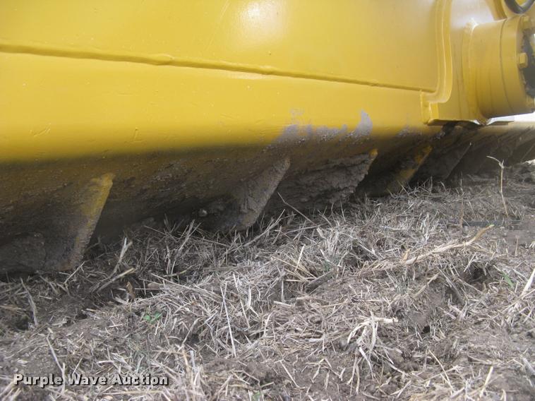 image for item L3970 2004 John Deere 700H LGP dozer