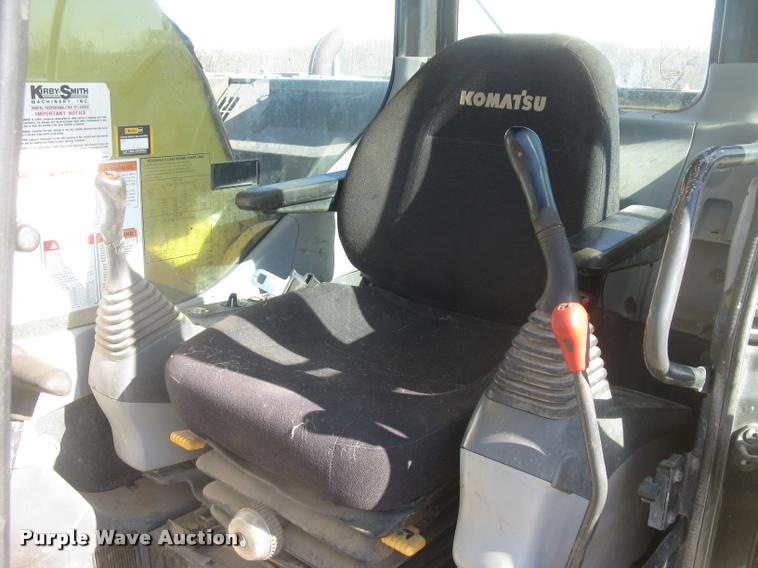 image for item L3974 2006 Komatsu PC228USLC-3 excavator