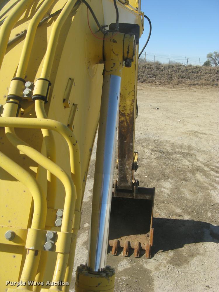 image for item L3974 2006 Komatsu PC228USLC-3 excavator