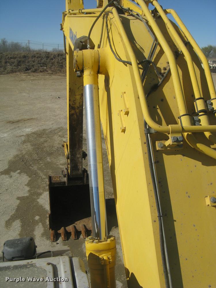 image for item L3974 2006 Komatsu PC228USLC-3 excavator